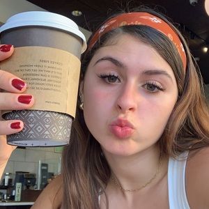 Meet your Posher, Sofia